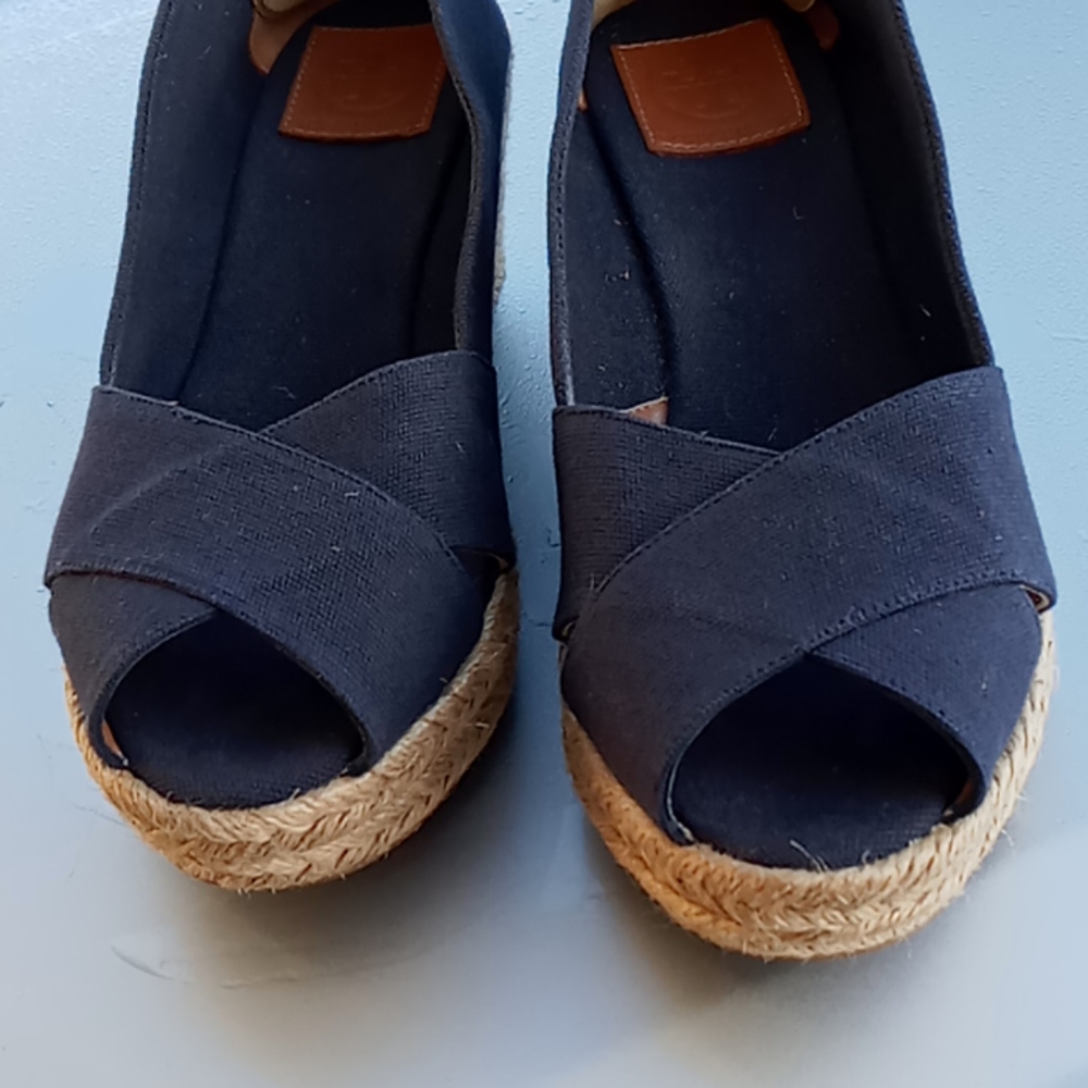 Shoes - Picture 6 of 6